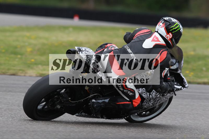 Archiv-2022/13 25.04.2022 Plüss Moto Sport ADR/Freies Fahren/89
